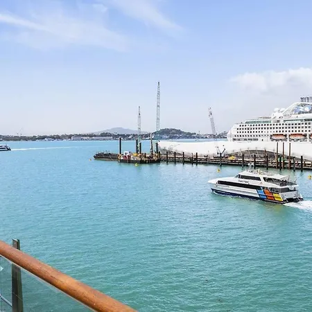 Princes Wharf Waterfront Apartment Viaduct Cbd